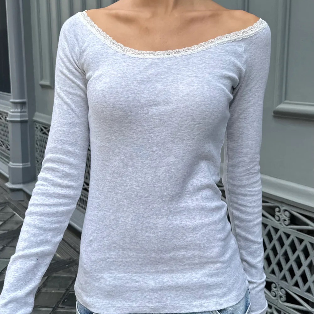Brandy Melville / John Galt Larissa Long Sleeve Top